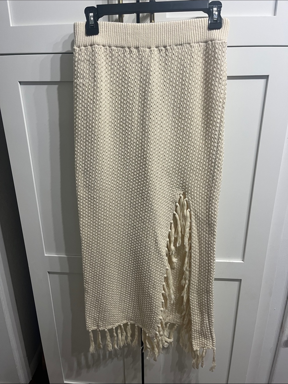 Le Lis Cream Knit Maxi Skirt with Fringe Slit
